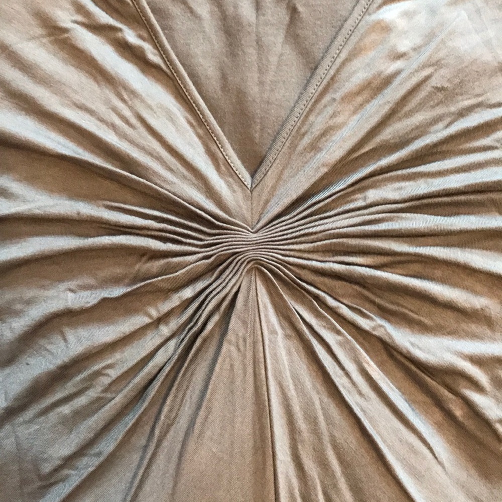 Gray ruche front 3/4 sleeve top - Picture 3 of 5